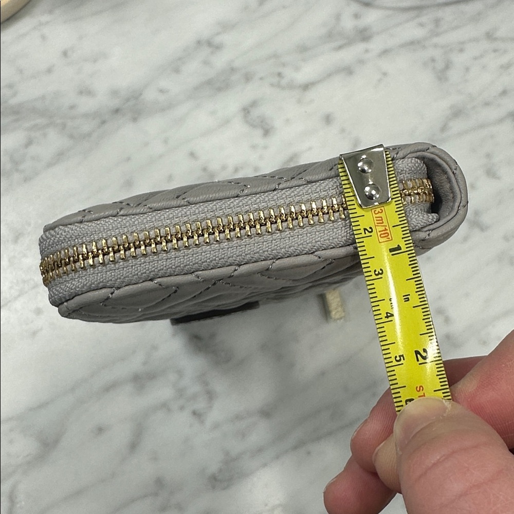 Tory Burch Marion Quilted Continental Gray Wallet - Picture 15 of 15